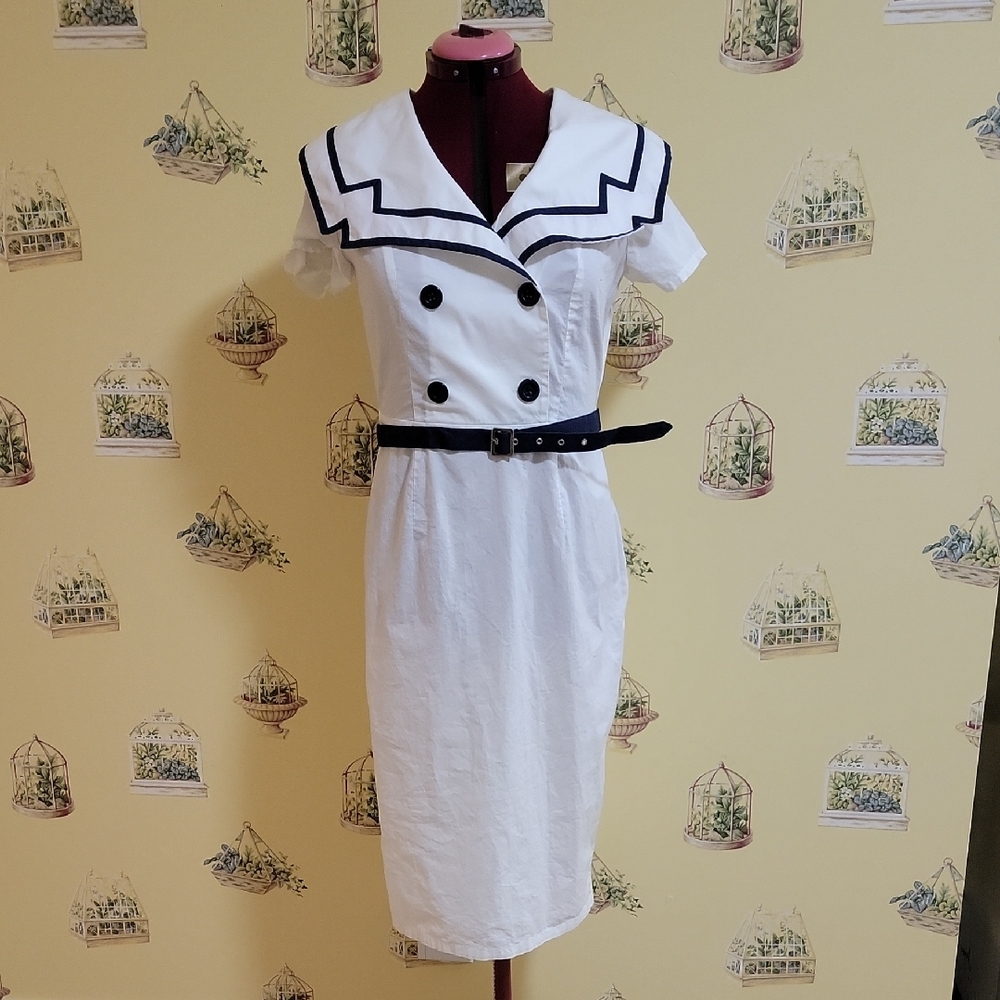 White Midi Dress with Sailor Collar and Short Sleeves